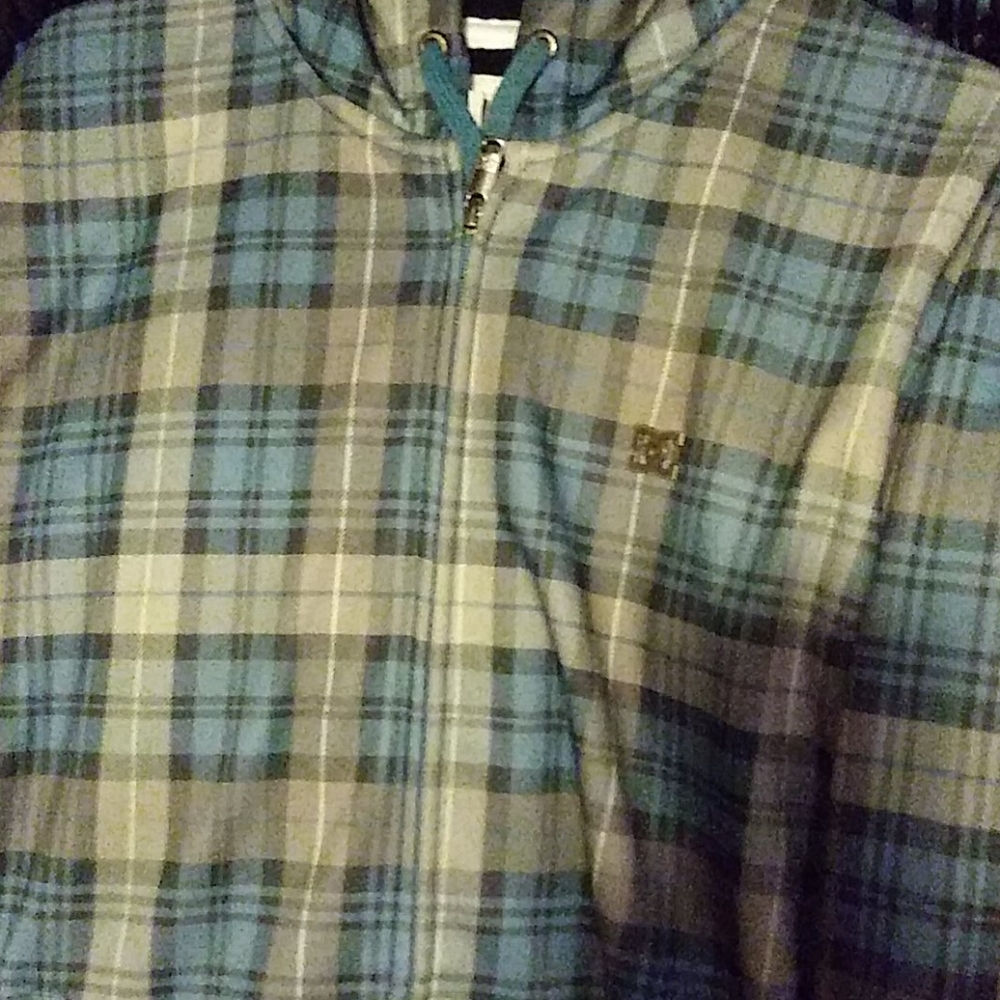 DC SHOES ZIP UP FLANNEL HOODIE SIZE MED